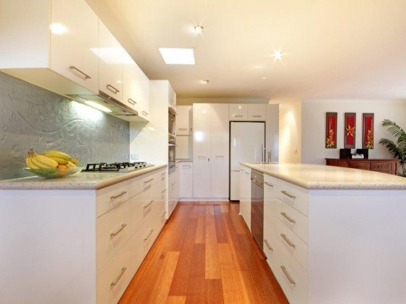 48 Tarcola Cres, Mooloolaba QLD 4557