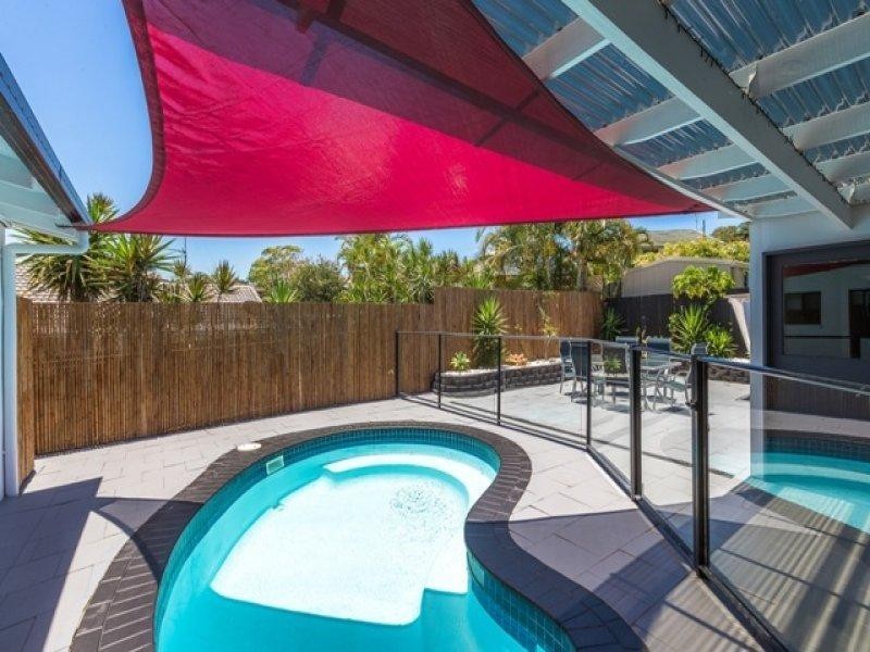 1 Ulaka Court, Mooloolaba QLD 4557
