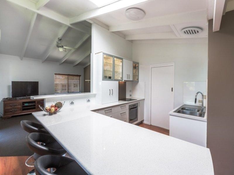 1 Ulaka Court, Mooloolaba QLD 4557