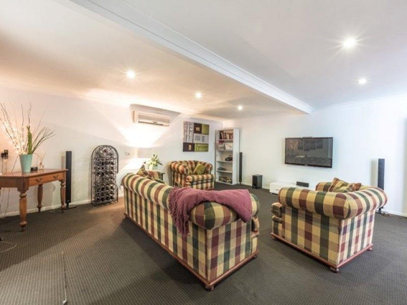 1 Ulaka Court, Mooloolaba QLD 4557