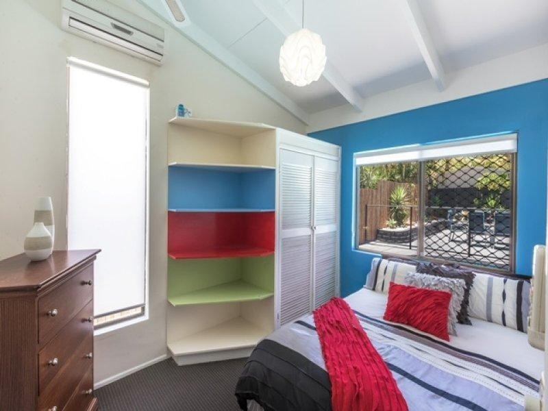 1 Ulaka Court, Mooloolaba QLD 4557