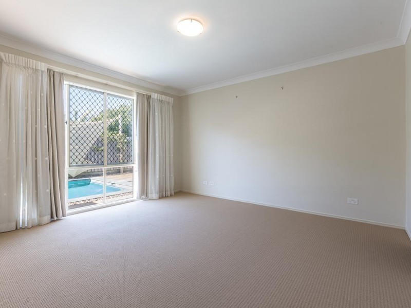 126 Glenfields Blv, Mountain Creek QLD 4557