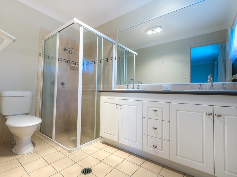 126 Glenfields Blv, Mountain Creek QLD 4557