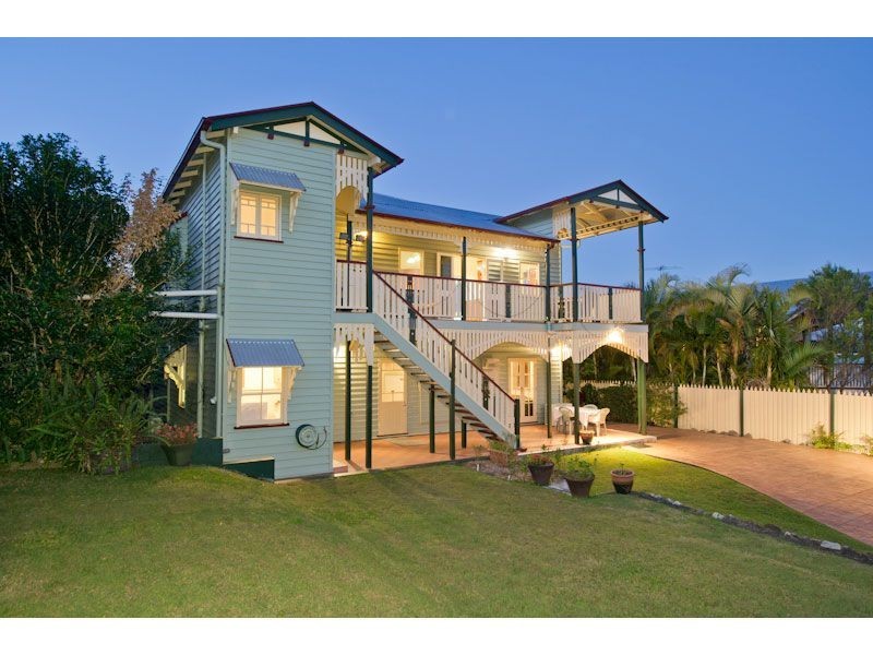 18 Newton Street, Grange QLD 4051