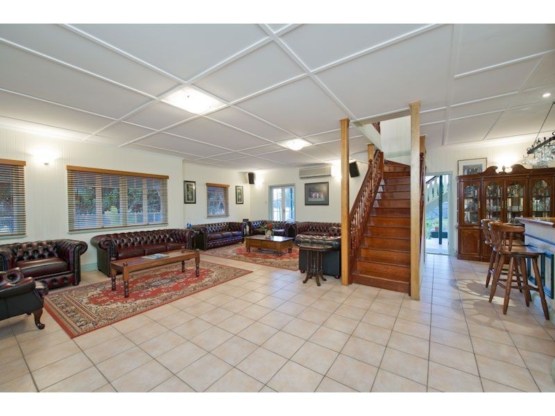 18 Newton Street, Grange QLD 4051