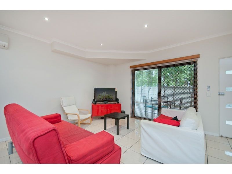 2, 47 Terrace Street, New Farm QLD 4005