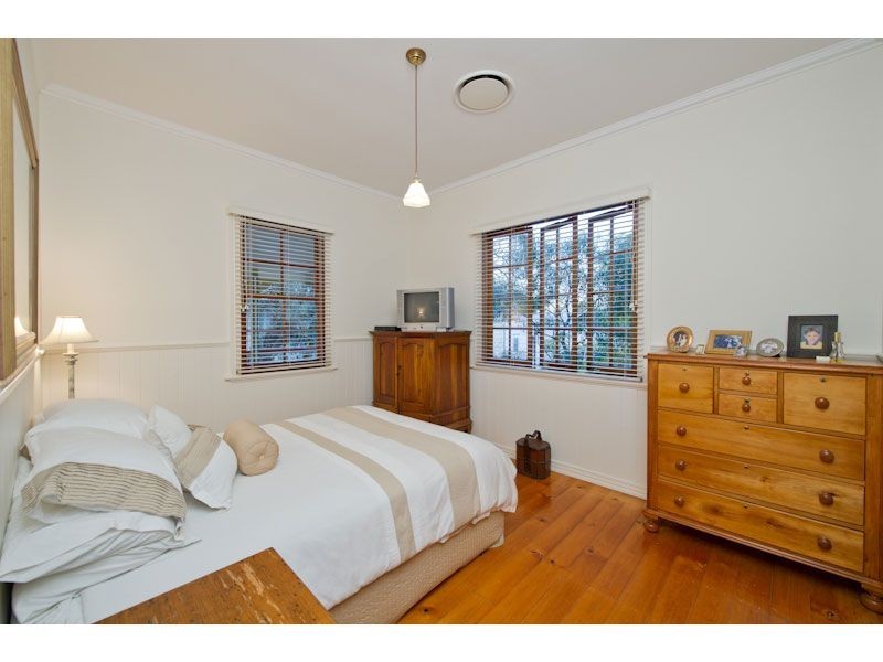 30 Wienholt Street, Auchenflower QLD 4066