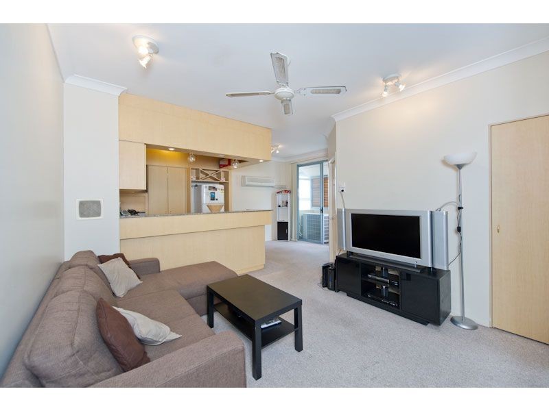 18, 769 Brunswick Street, New Farm QLD 4005