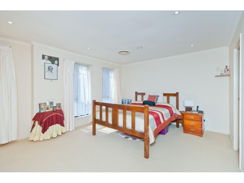 220a Scrub Road, Carindale QLD 4152