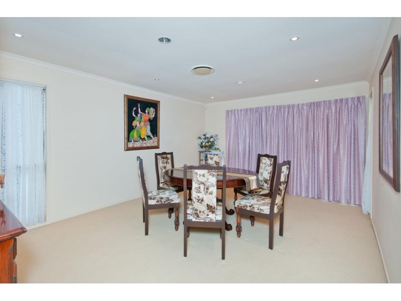 220a Scrub Road, Carindale QLD 4152