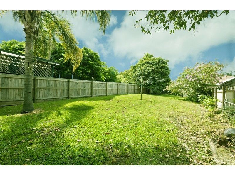 49 Balmoral Street, Hawthorne QLD 4171