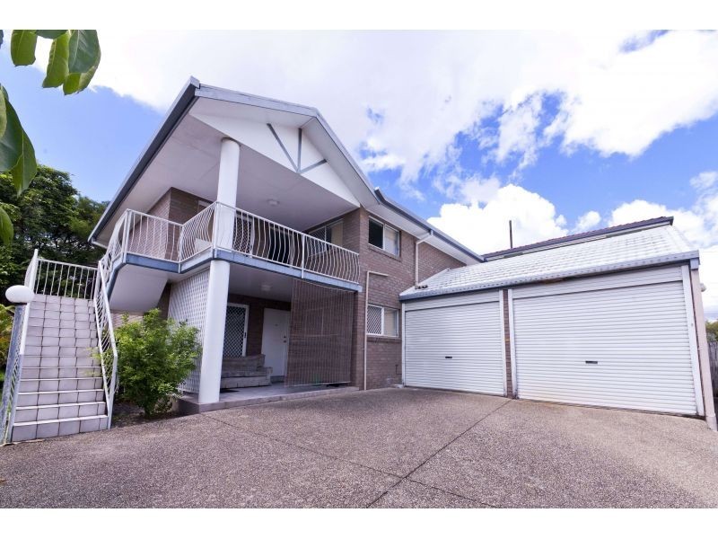 153 Pembroke Road, Coorparoo QLD 4151