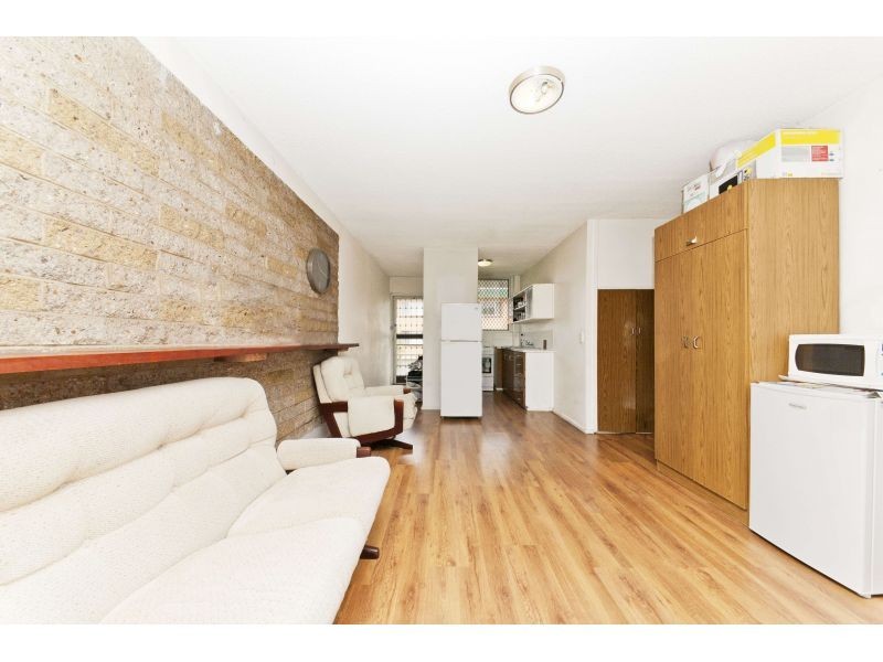 33 Ellis Street, Greenslopes QLD 4120