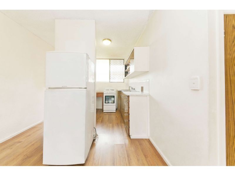 33 Ellis Street, Greenslopes QLD 4120