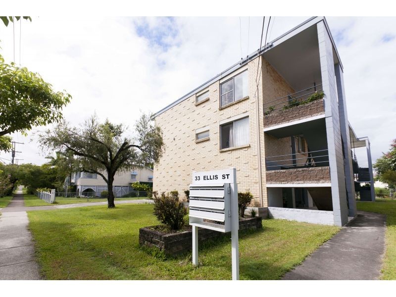 33 Ellis Street, Greenslopes QLD 4120