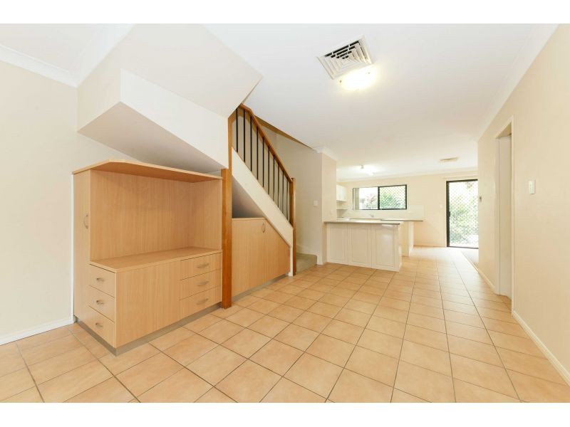 3, 31 Llewellyn Street, Kangaroo Point QLD 4169