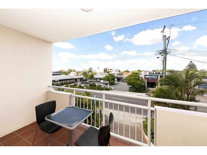 196 Wellington Street, East Brisbane QLD 4169