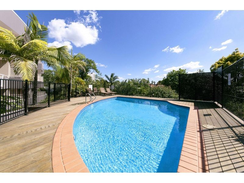 196 Wellington Street, East Brisbane QLD 4169