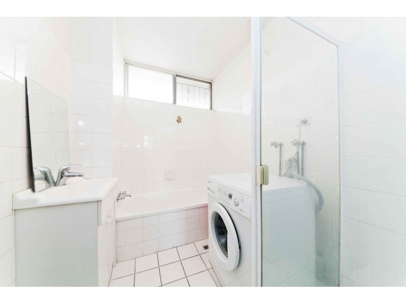 248 Cavendish Road, Coorparoo QLD 4151