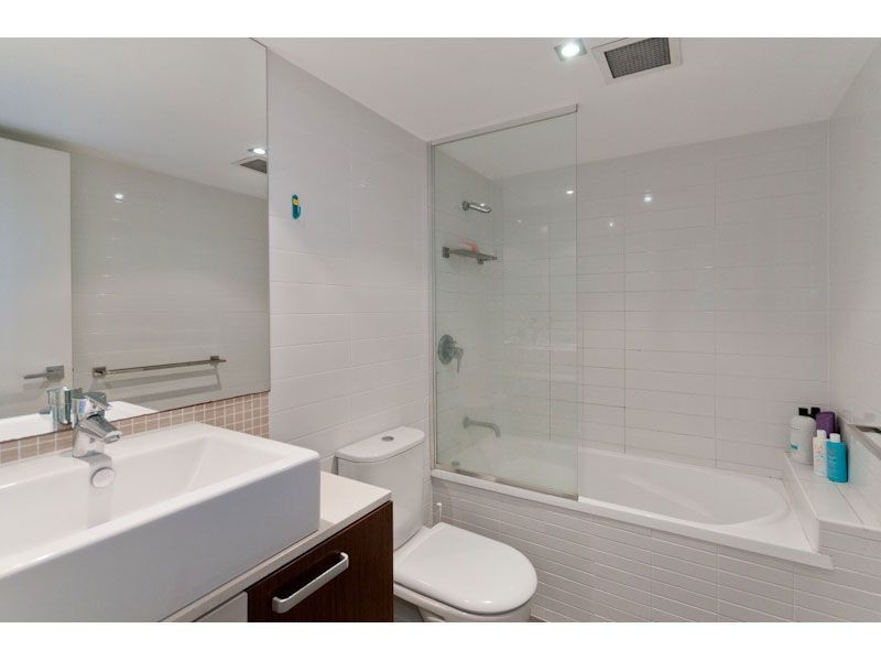 22 Barry Parade, Fortitude Valley QLD 4006