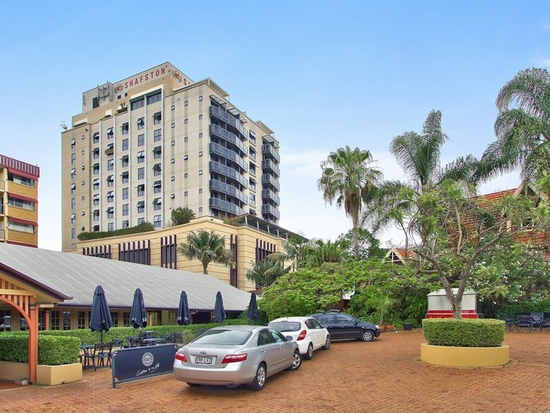 9 Castlebar Street, Kangaroo Point QLD 4169