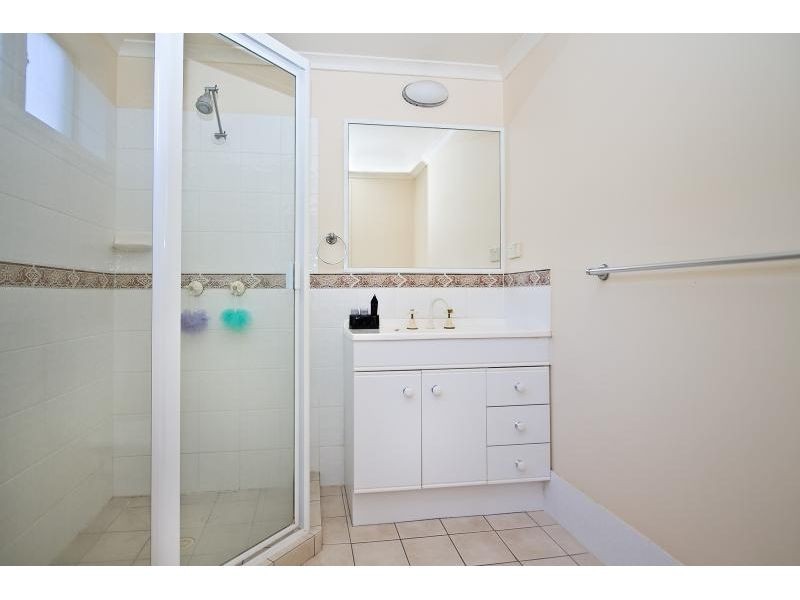 9 Amazons Place, Sinnamon Park QLD 4073