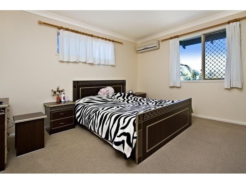 9 Amazons Place, Sinnamon Park QLD 4073