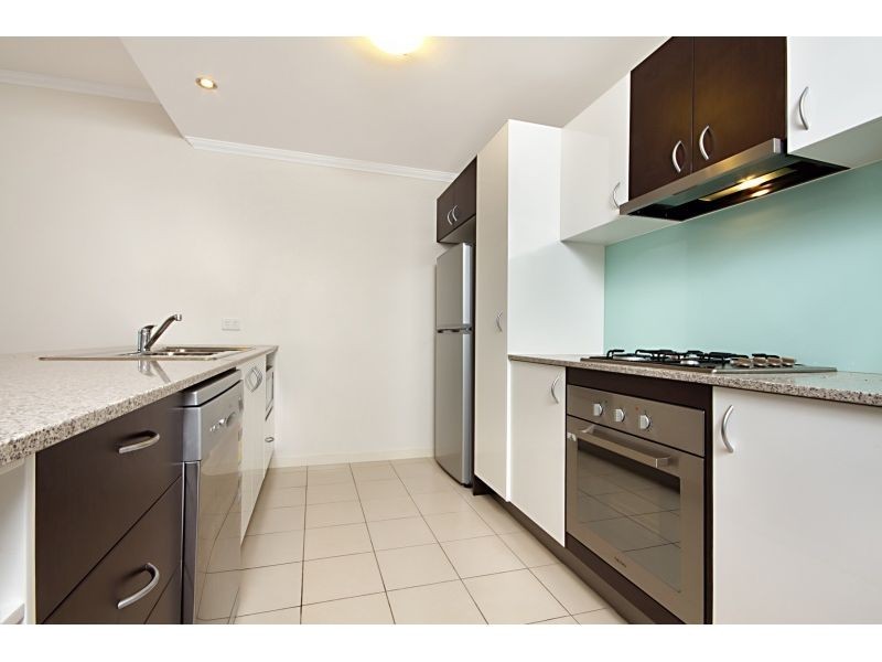 10, 95 Clarence Road, Indooroopilly QLD 4068