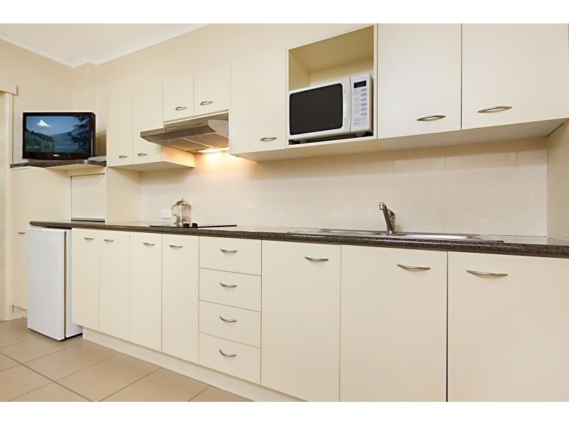 108, 85 Deakin Street, Kangaroo Point QLD 4169