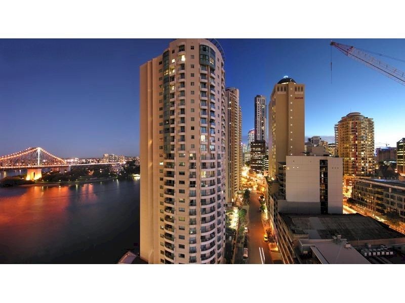 30 Macrossan Street, Brisbane QLD 4000