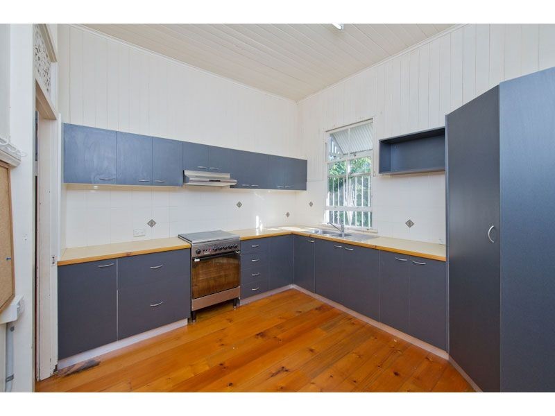 2 Storkey Street, Windsor QLD 4030