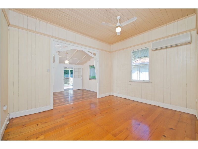 2 Storkey Street, Windsor QLD 4030