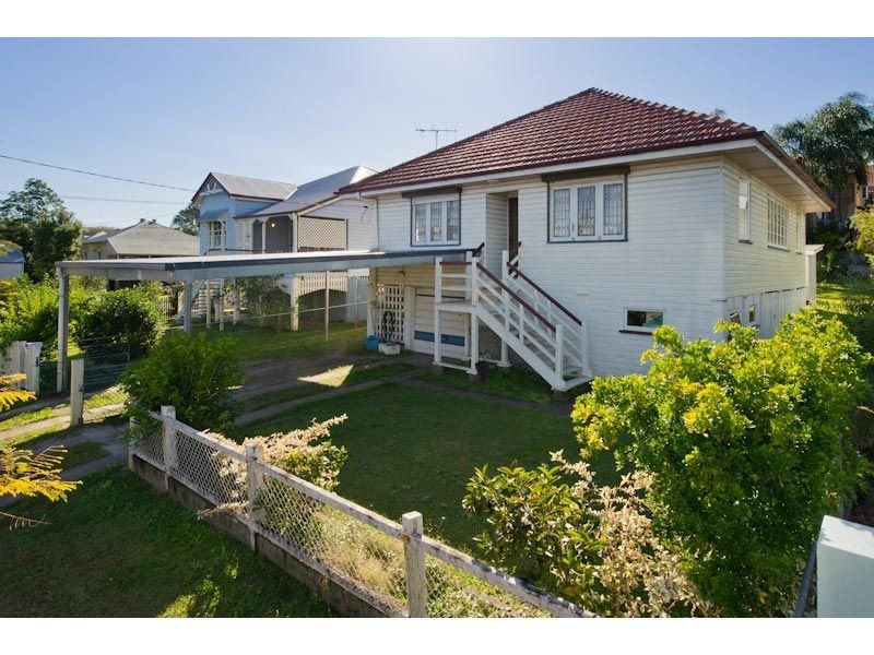 4 Storkey Street, Windsor QLD 4030