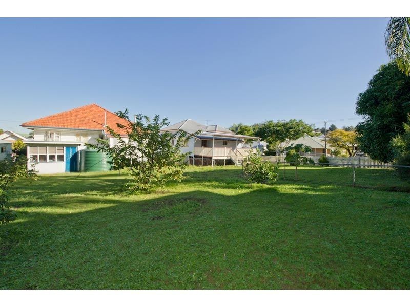 4 Storkey Street, Windsor QLD 4030