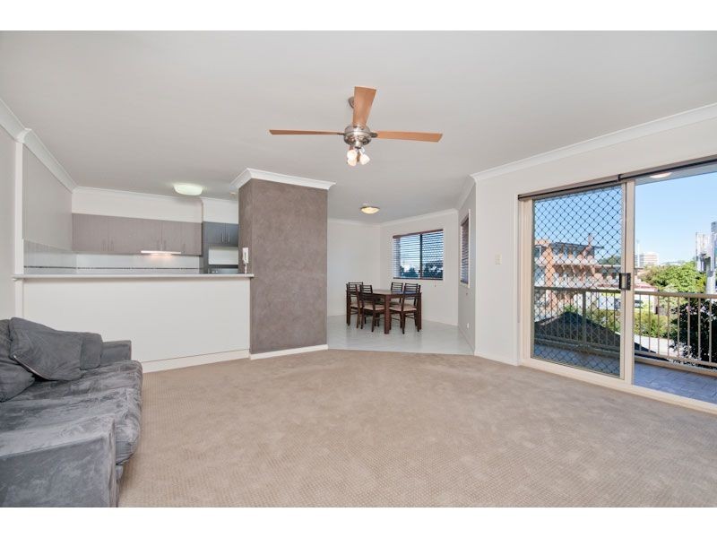 3, 230 Wellington Road, Kangaroo Point QLD 4169