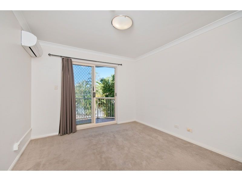 3, 230 Wellington Road, Kangaroo Point QLD 4169