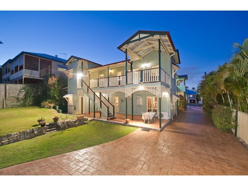 18 Newton Street, Grange QLD 4051