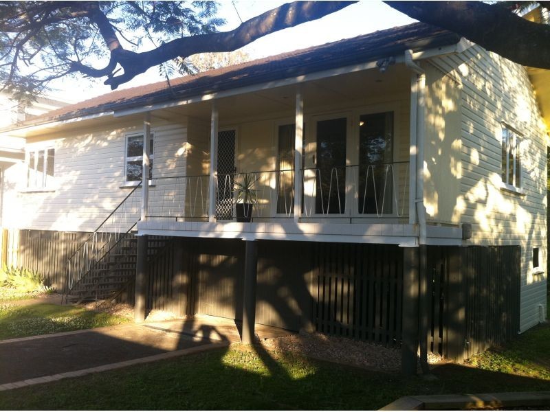 20 Latimer Street, Greenslopes QLD 4120