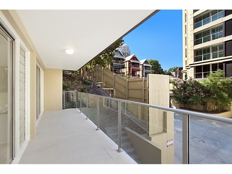 40 Castlebar Street, Kangaroo Point QLD 4169