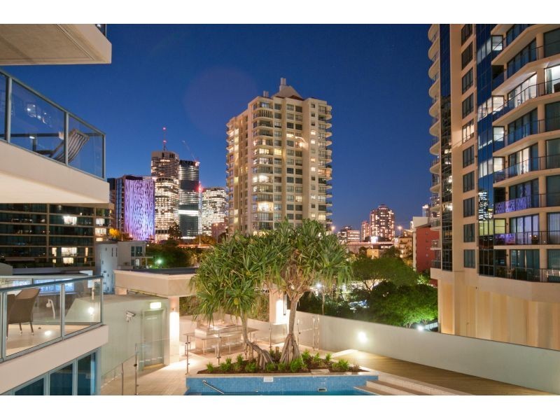 42 Ferry Street, Kangaroo Point QLD 4169
