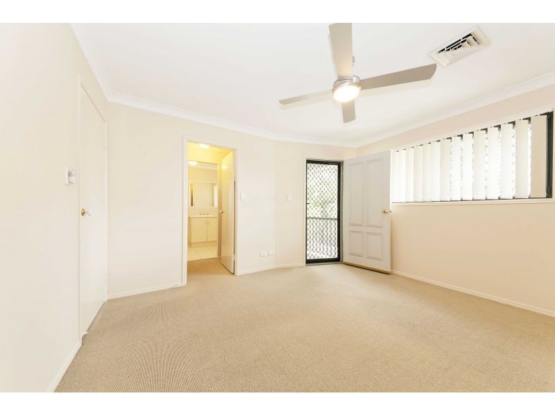 31 Llewellyn Street, Kangaroo Point QLD 4169