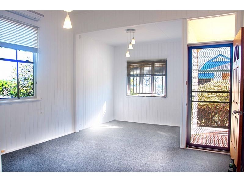 6 Jones Street, Red Hill QLD 4059