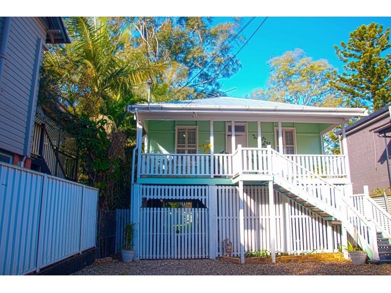 7 Fagan Road, Herston QLD 4006