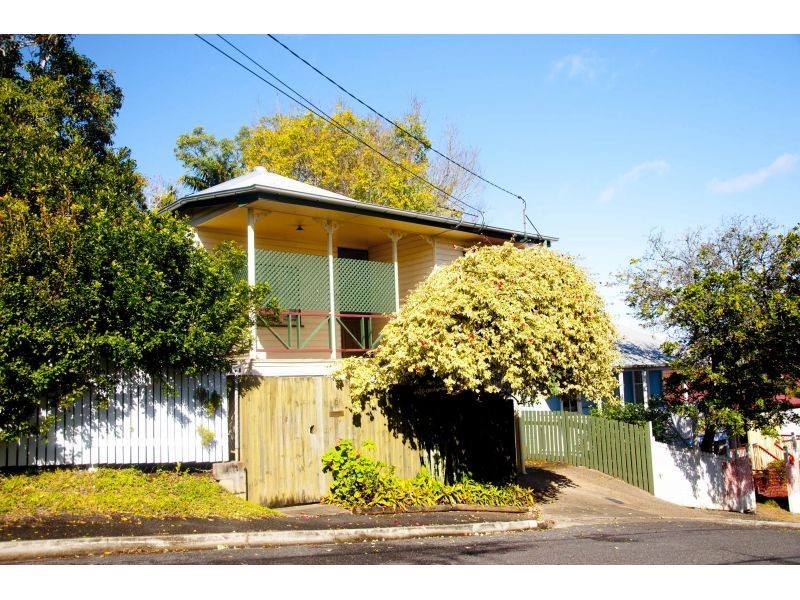6 Jones Street, Red Hill QLD 4059