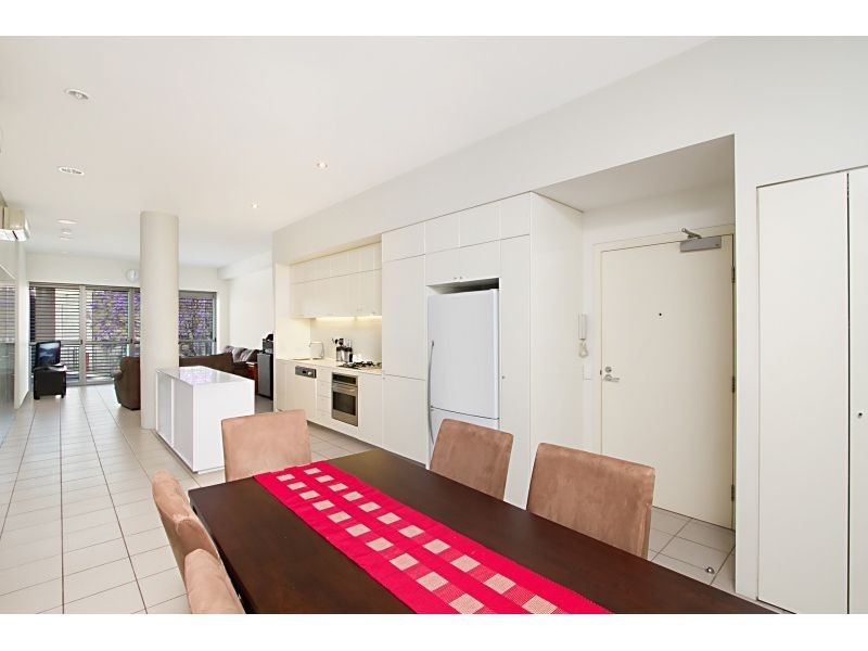 38 Skyring Terrace, Teneriffe QLD 4005