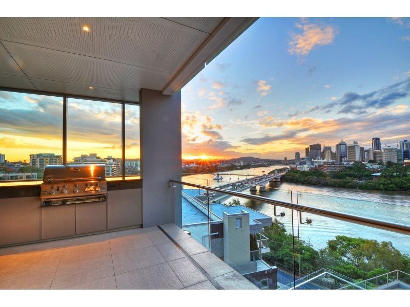 33 Ellis Street, Kangaroo Point QLD 4169