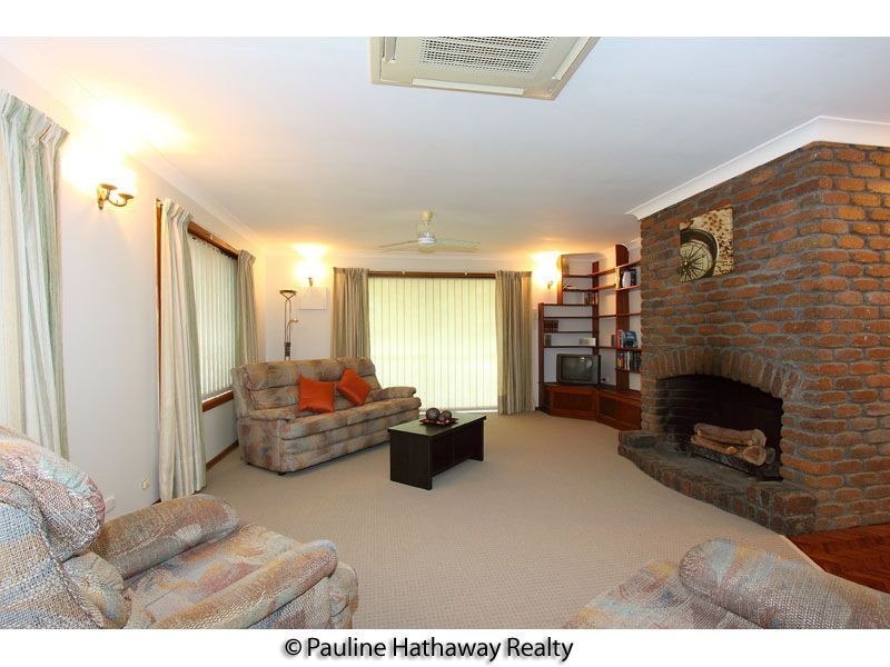 33 Oxley Drive, Karalee QLD 4306