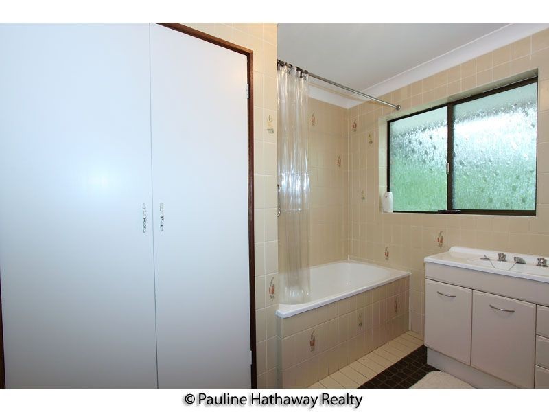 33 Oxley Drive, Karalee QLD 4306