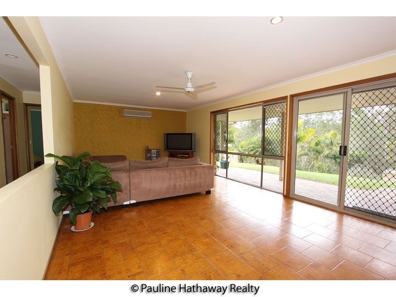 27 Kulmaren Grove, Karana Downs QLD 4306