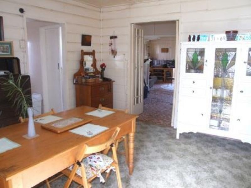 54 Mary Street, Blackstone QLD 4304